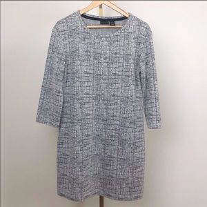 Black white 3/4 sleeve dress